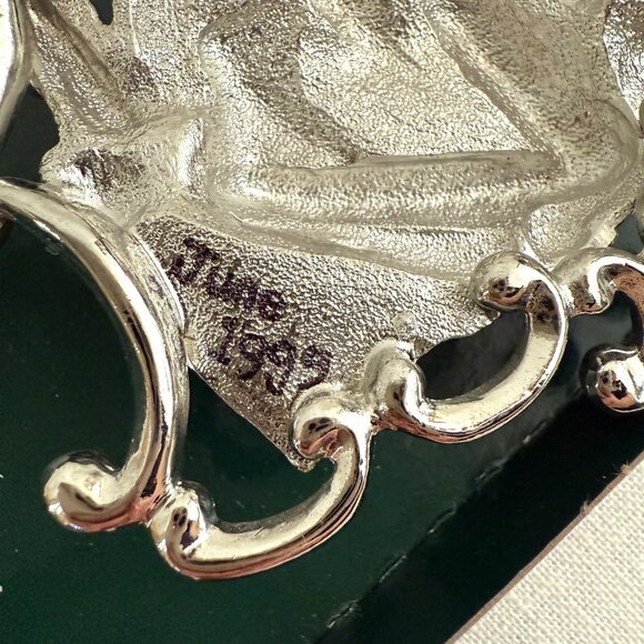 Disney Christmas Goofy Silvertone Ornament Original Box Made In USA Vintage 1989 - Picture 6 of 14